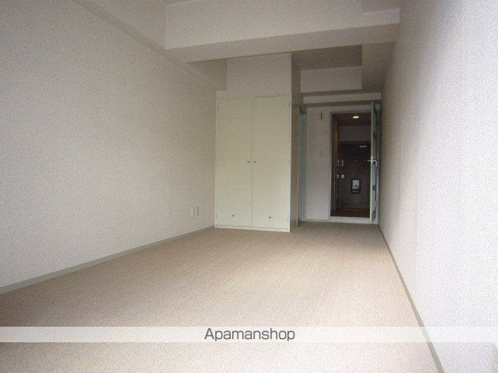 宮城県仙台市青葉区大町2丁目の賃貸マンションの居間