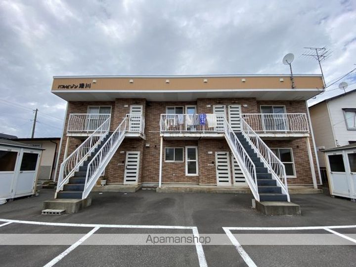 バルビゾン湯川(バルビゾンユノカワ)の外観