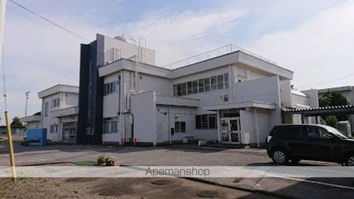 メルキュレー102の周辺