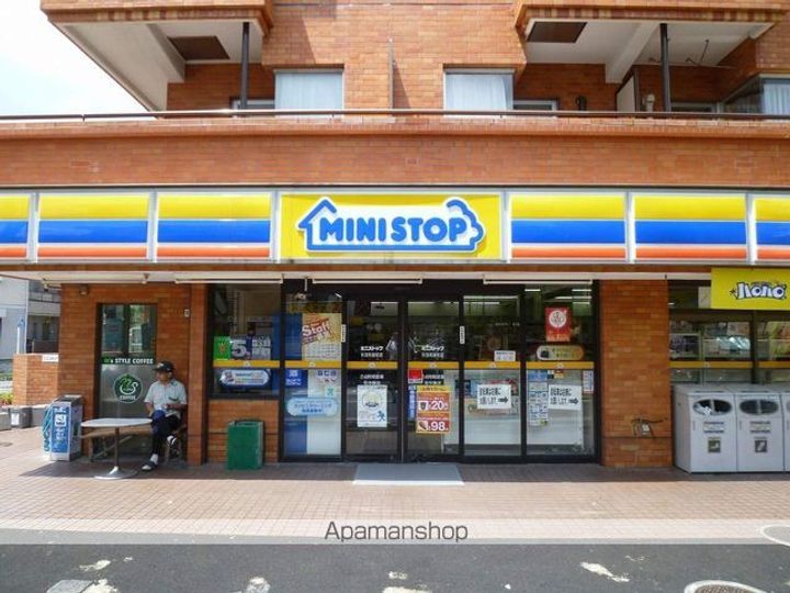 東京都杉並区和泉2丁目の賃貸マンションの周辺