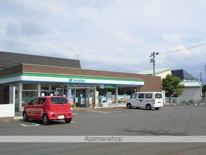 ビラシャルマンYの周辺