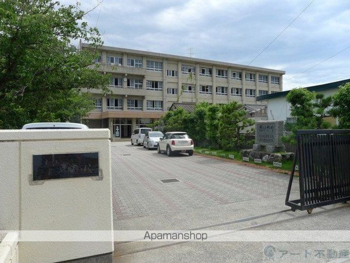 マロン・スクエアA棟の周辺