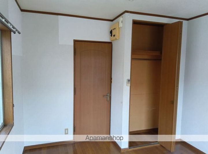 シティハイツ川沼101の居間