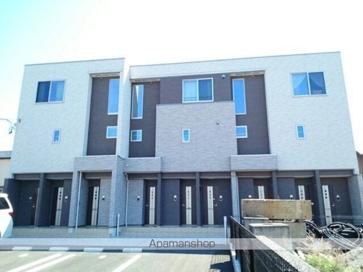 サンリット 泉の外観