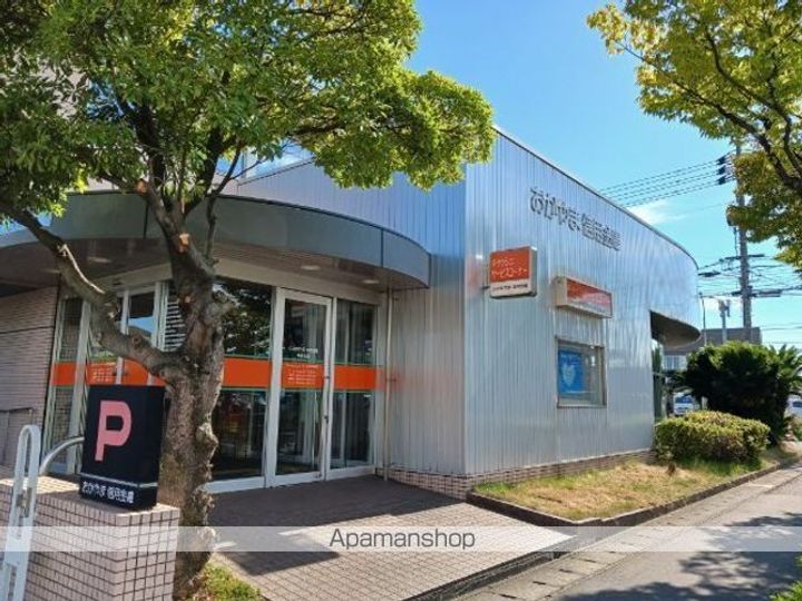 カーサフォルツァの周辺