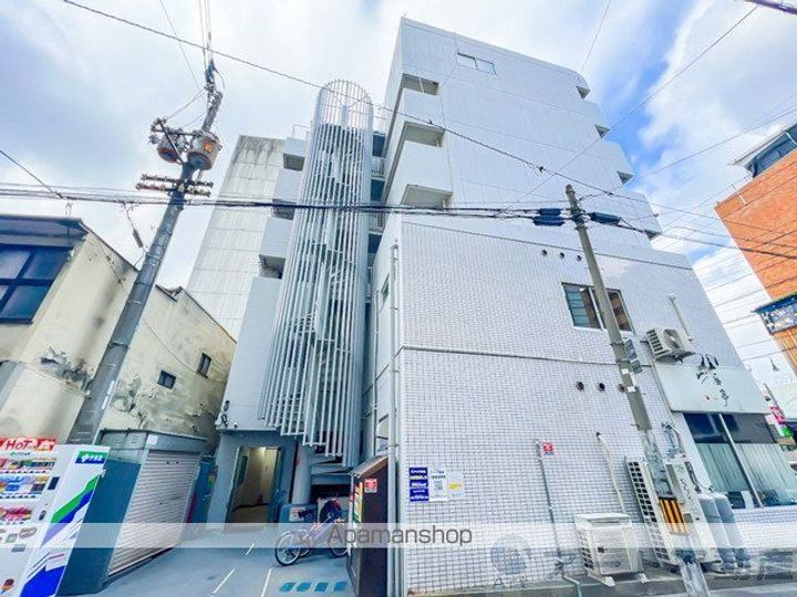 パラダイスビル403の外観