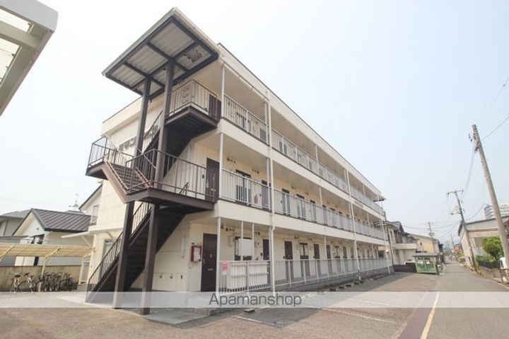 小川マンション305の外観