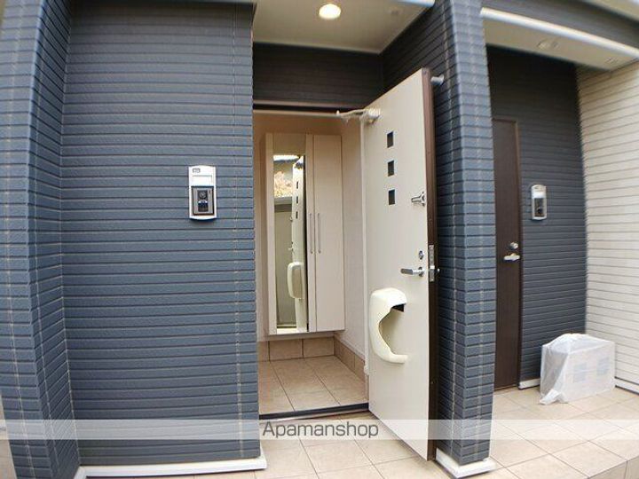 リヴェール コートの玄関