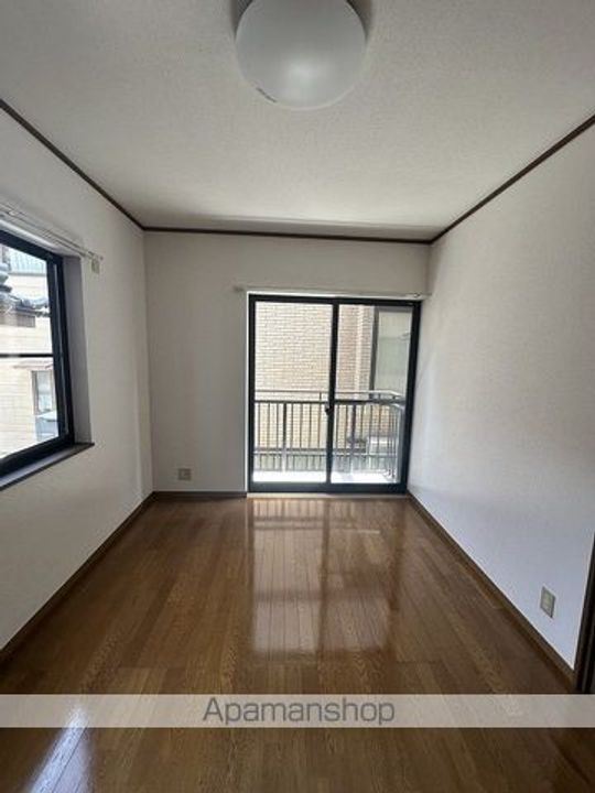 デュープレックス青山の内装