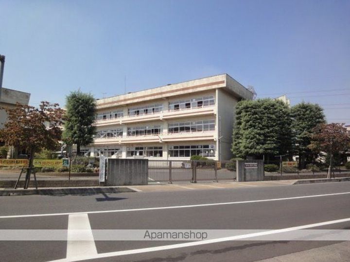 エスポアールの周辺