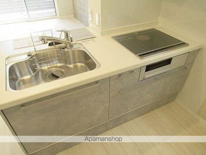 岩手県盛岡市緑が丘2丁目の賃貸アパートのキッチン