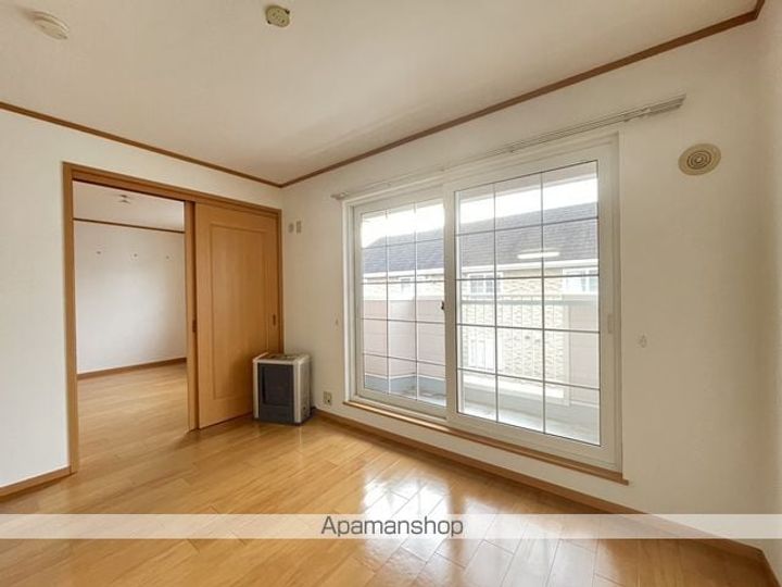 ファイブ・アンジュ202の居間