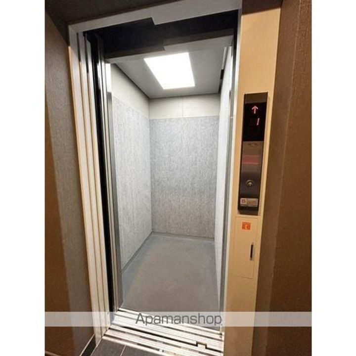 HABITAT KAMADA402号室の内装