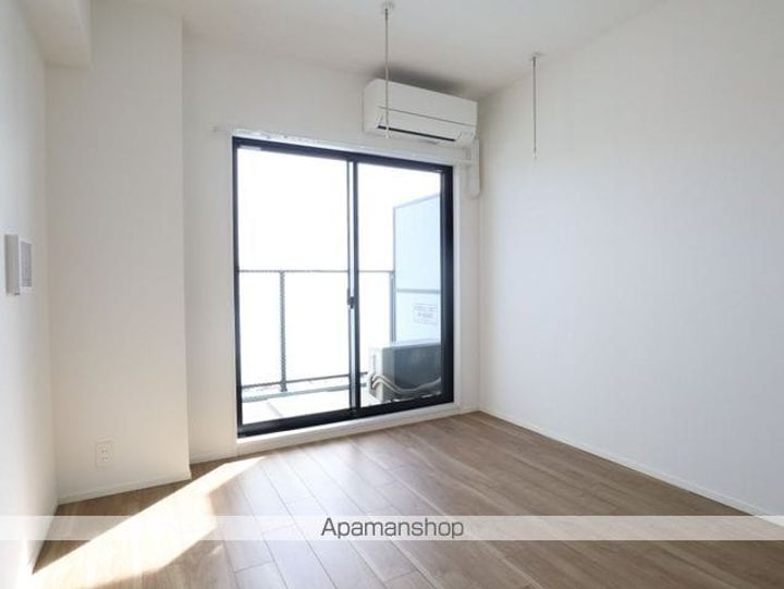 RICHED’OR川名駅の居間