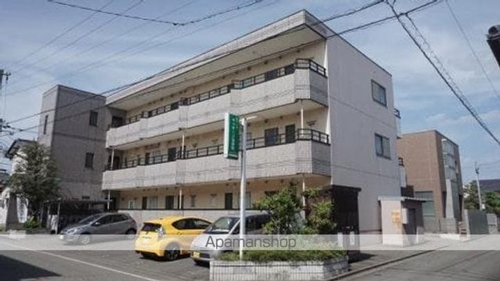 サンローゼ大宮301の外観