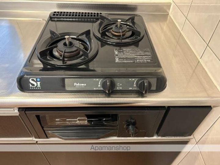 愛媛県今治市郷桜井4丁目の賃貸アパートの内装