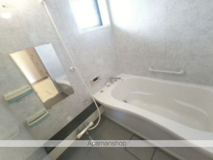 THREE WOODS Y&F Aの風呂