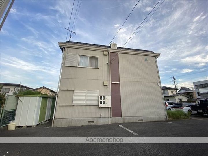 長野県長野市箱清水2丁目の賃貸アパートの外観