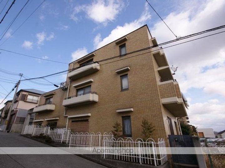 ヒルズコート刀根山の外観