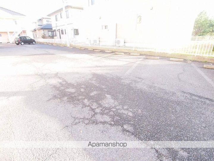 ドエルニシノのその他画像