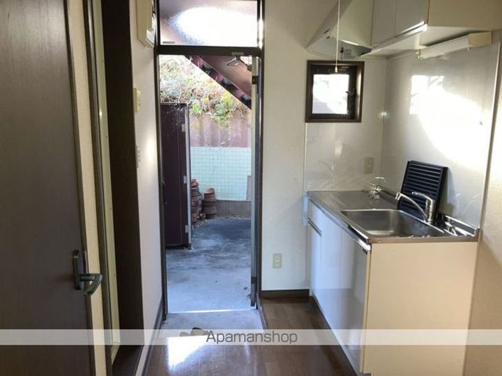 ITSUKIコーポ102の玄関