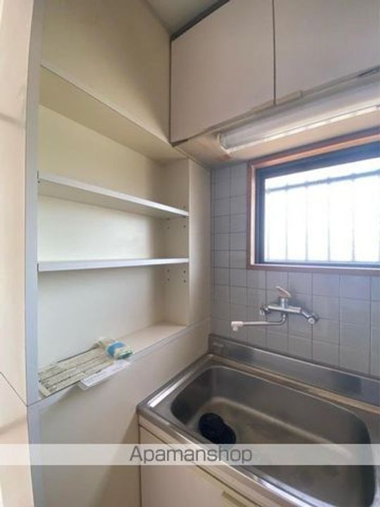 香川県さぬき市志度の賃貸アパートの内装