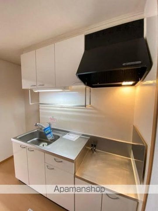 香川県高松市御厩町の賃貸アパートの内装