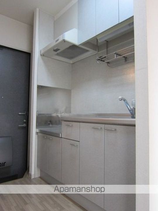 ラフィーネST B棟のキッチン