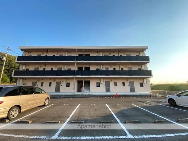 香川県高松市東山崎町の賃貸マンションの外観