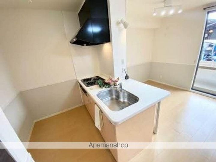 香川県高松市春日町の賃貸アパートのキッチン