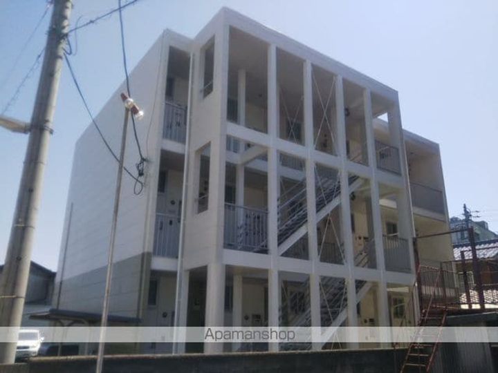 レオパレス高砂の外観