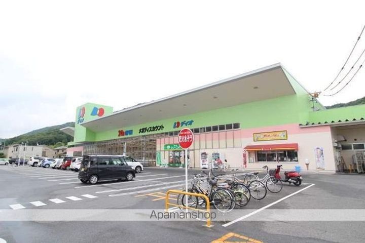 岡山県岡山市北区津島本町の賃貸アパートの周辺