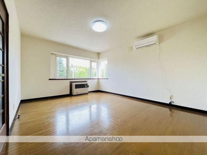 フラワーBOX(フラワーボックス)の居間