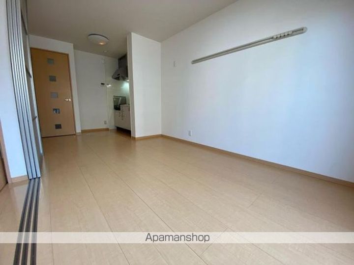 フォンターナ伏石 B棟の居間