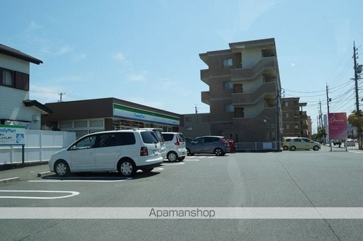 クレールシャンブル204の周辺