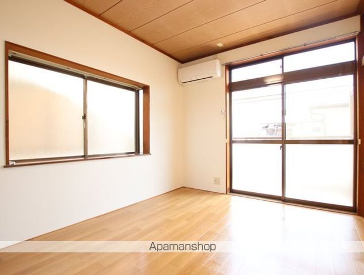 コーポ青山の居間