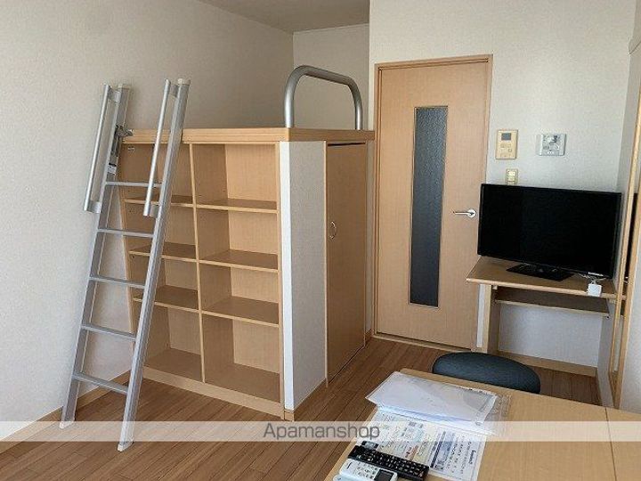 レオパレスひなたの居間