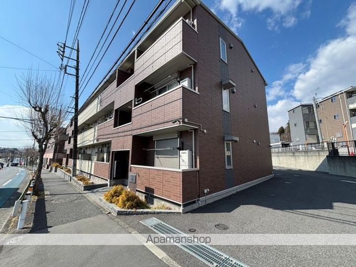 トリア テュラーの外観