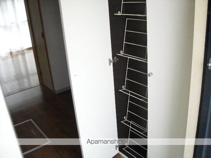 長野県松本市石芝3丁目の賃貸マンションの内装