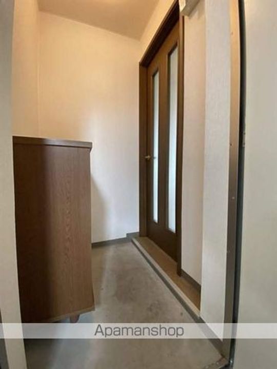 メゾンドフラッシュ五稜郭の玄関