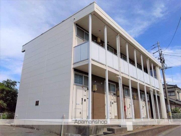 レオパレスブランネージュ204の外観