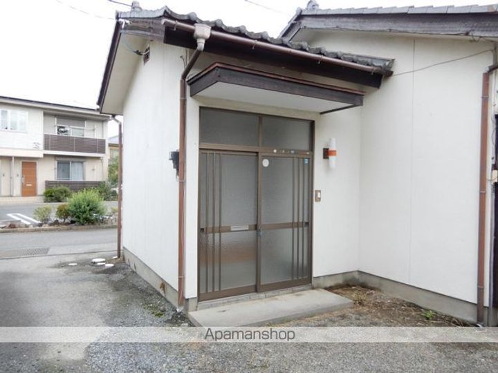 山梨県甲斐市篠原(一戸建)の賃貸物件戸建ての玄関