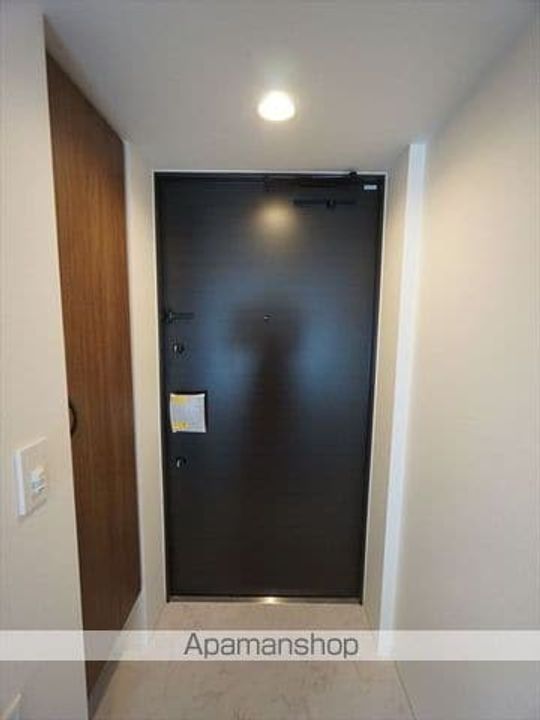 愛知県名古屋市東区泉2丁目の賃貸マンション701の玄関