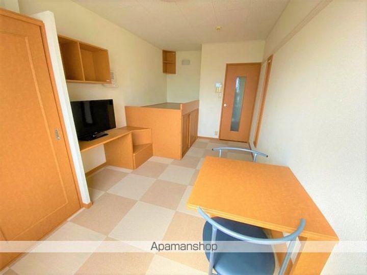 レオパレスフクチ204の居間