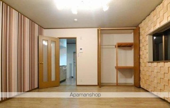 香川県さぬき市鴨庄の賃貸アパートの内装