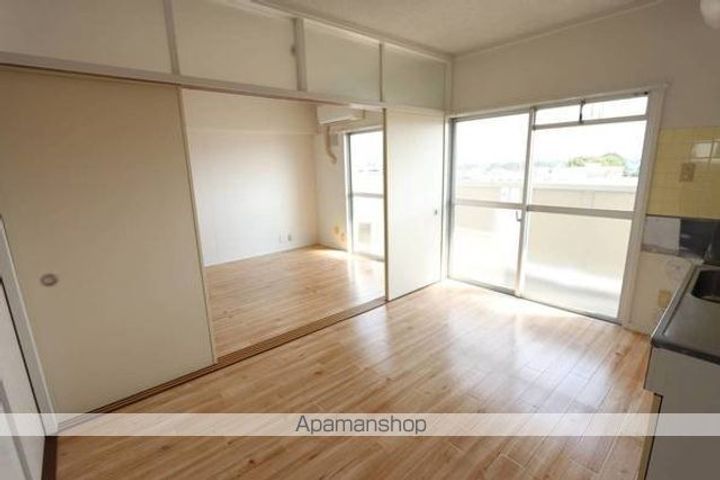 ビレッジハウス甘木一木1号棟の居間