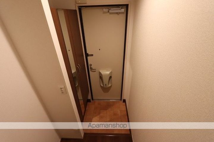 広島県福山市川口町5丁目の賃貸アパートの玄関