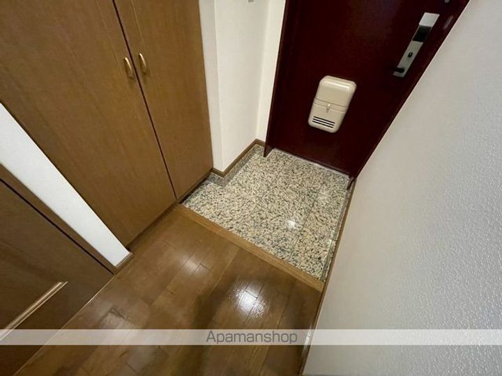 NCウイング5606の玄関