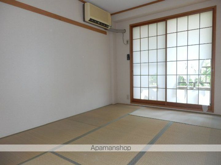 東京都小金井市貫井南町3丁目の賃貸マンションの内装