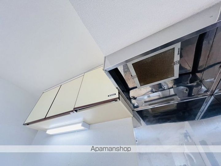 コートハウス的場の内装